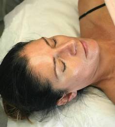 профессиональная услуга омоложения лица lactic peel&nbsp;